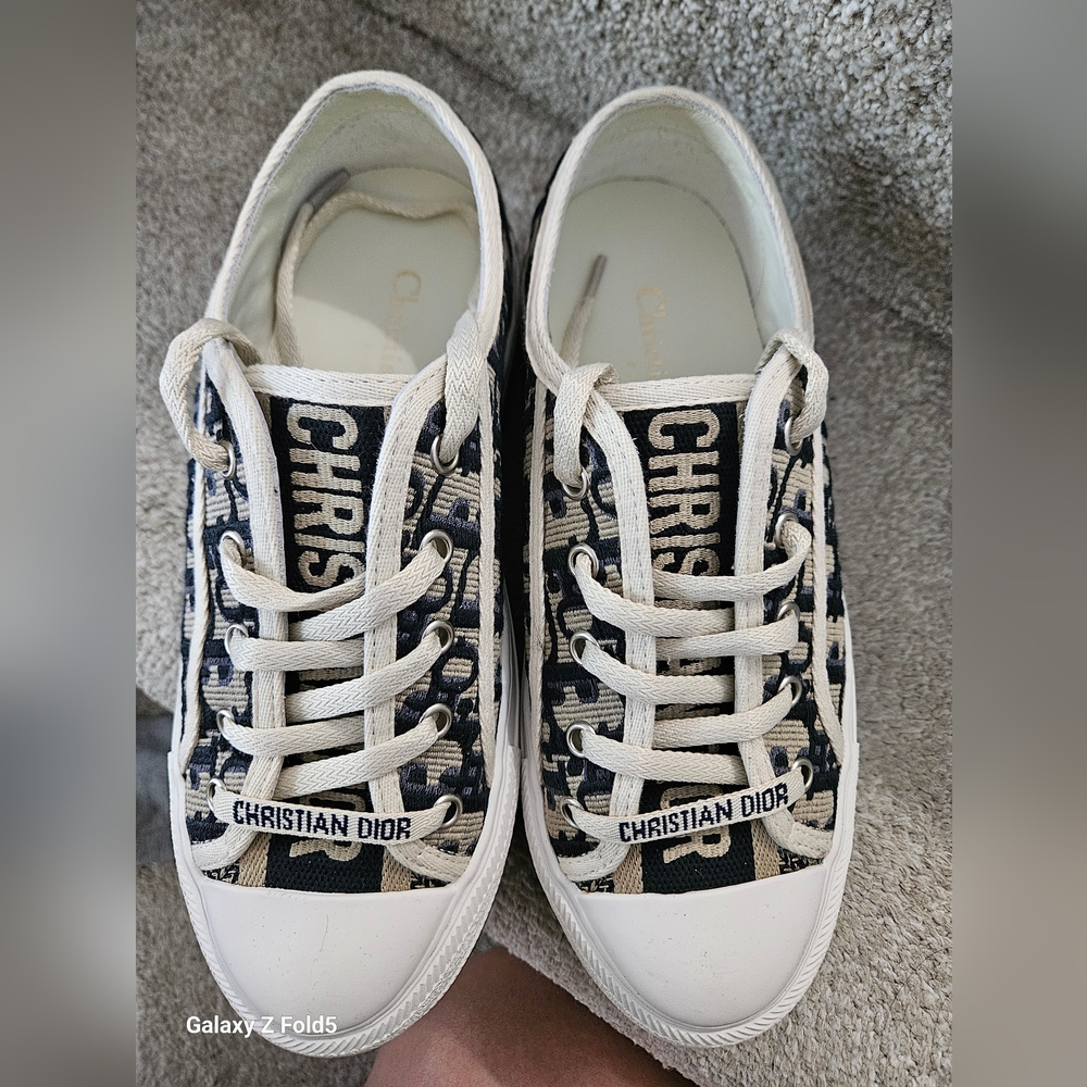 COPY - Walk n Dior sneaker in deep blue